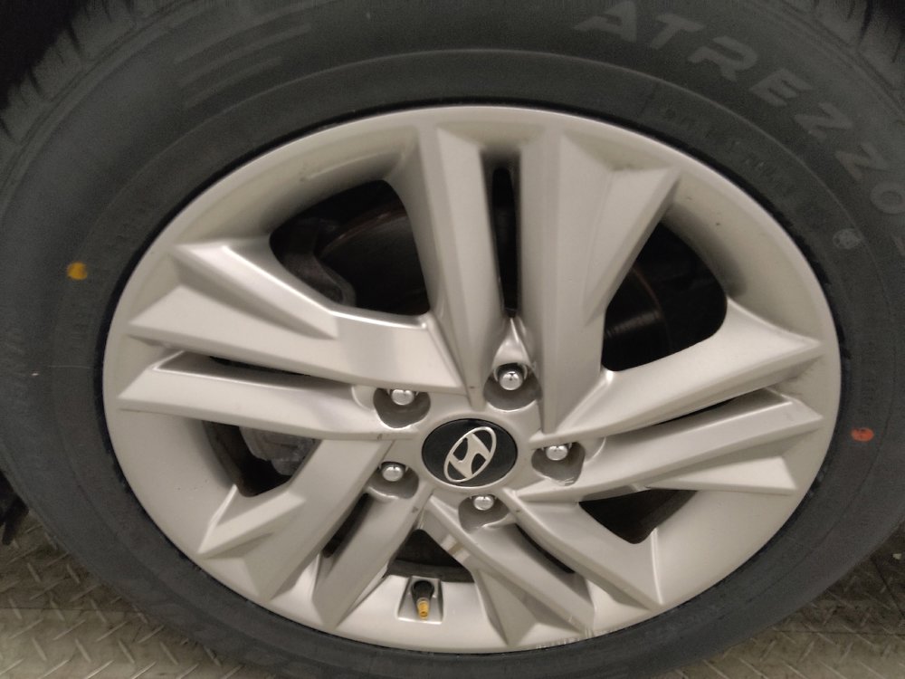 Used 2019 Hyundai Elantra SEL FWD image 31