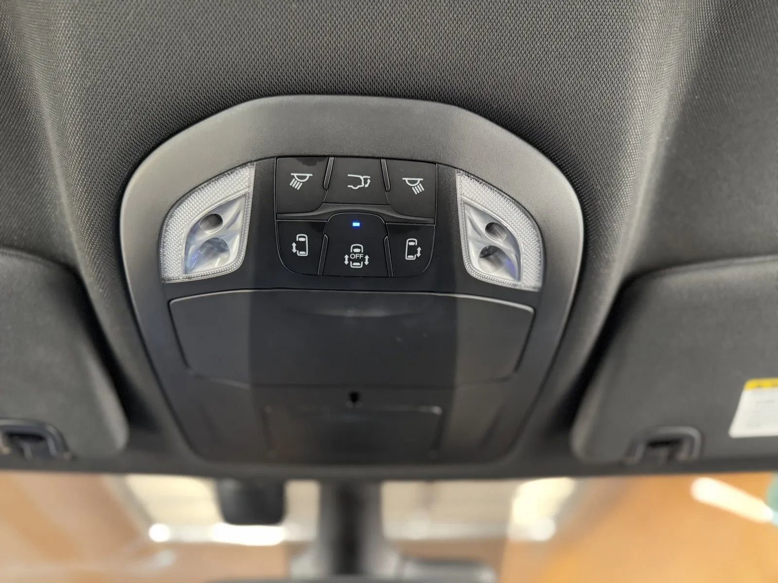 Used 2021 Chrysler Pacifica Touring w/ Uconnect Theater Family Group image 41