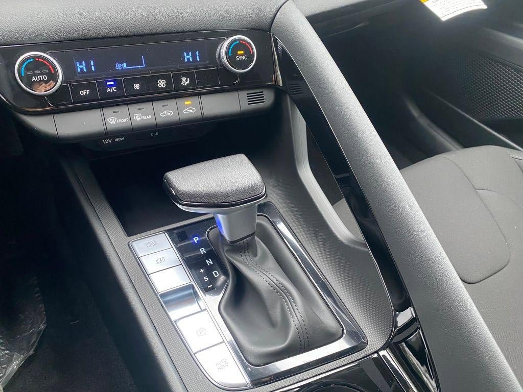 New 2026 Hyundai Elantra Hybrid FWD image 16