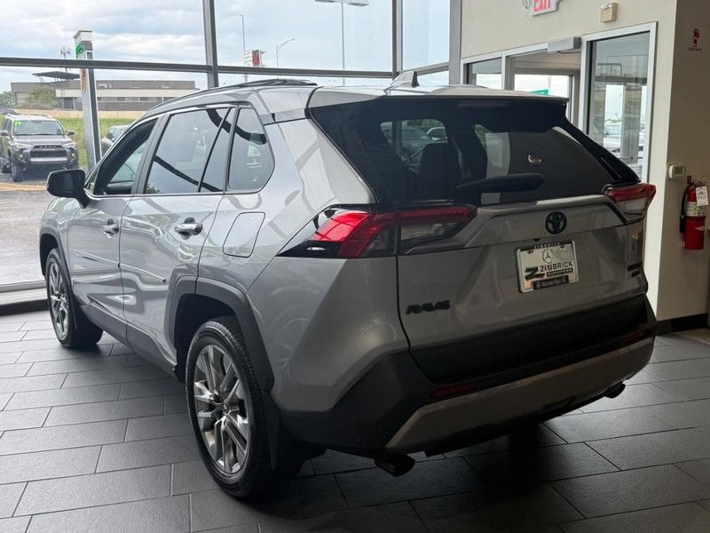 Used 2025 Toyota RAV4 Limited w/ Advanced Technology Package AWD/4WD image 5
