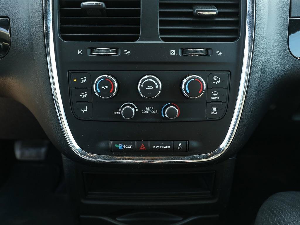 Used 2014 Dodge Grand Caravan SE FWD image 19