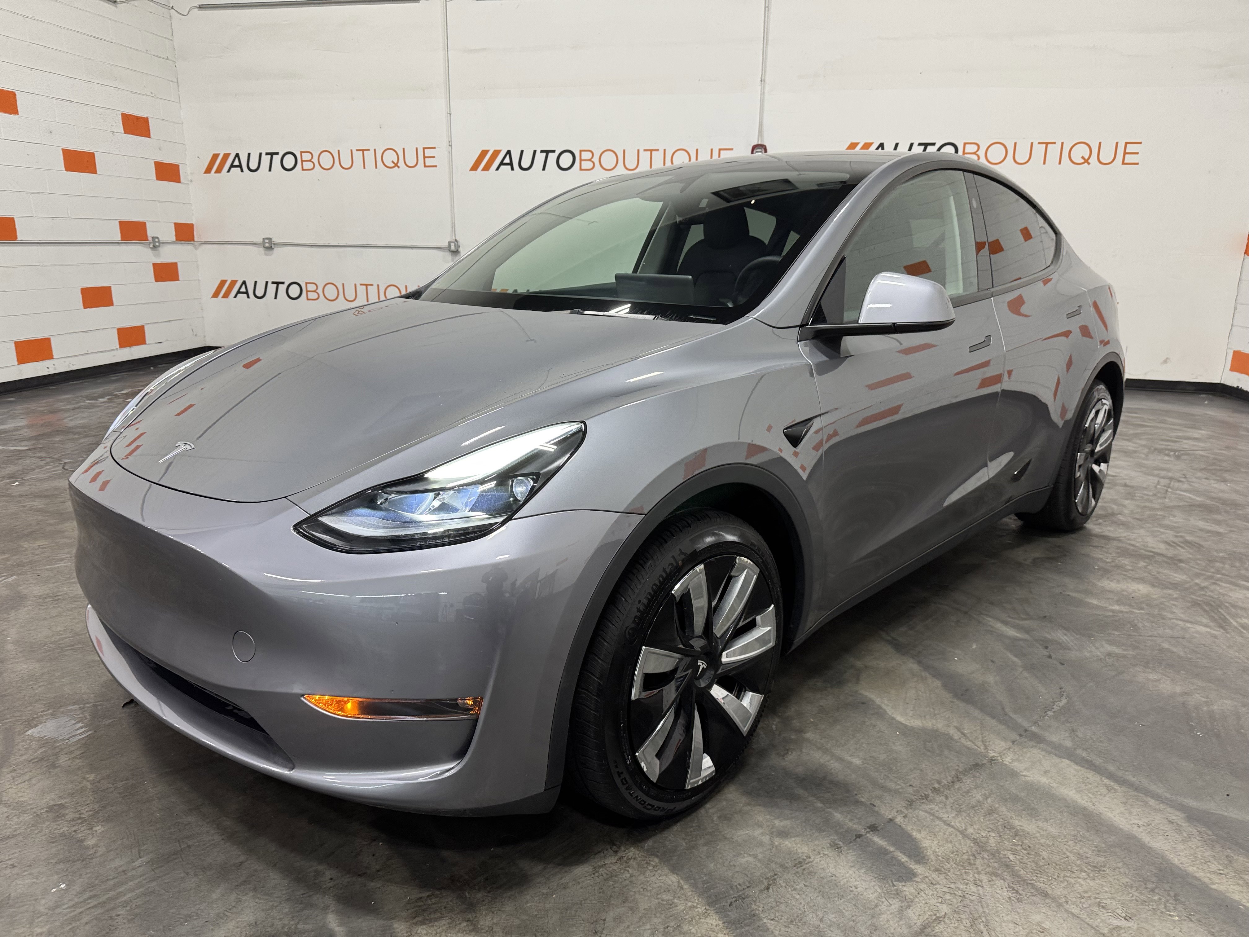 Used 2024 Tesla Model Y Long Range AWD/4WD image 15