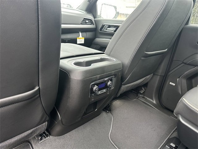 New 2026 Chevrolet Suburban Premier image 14