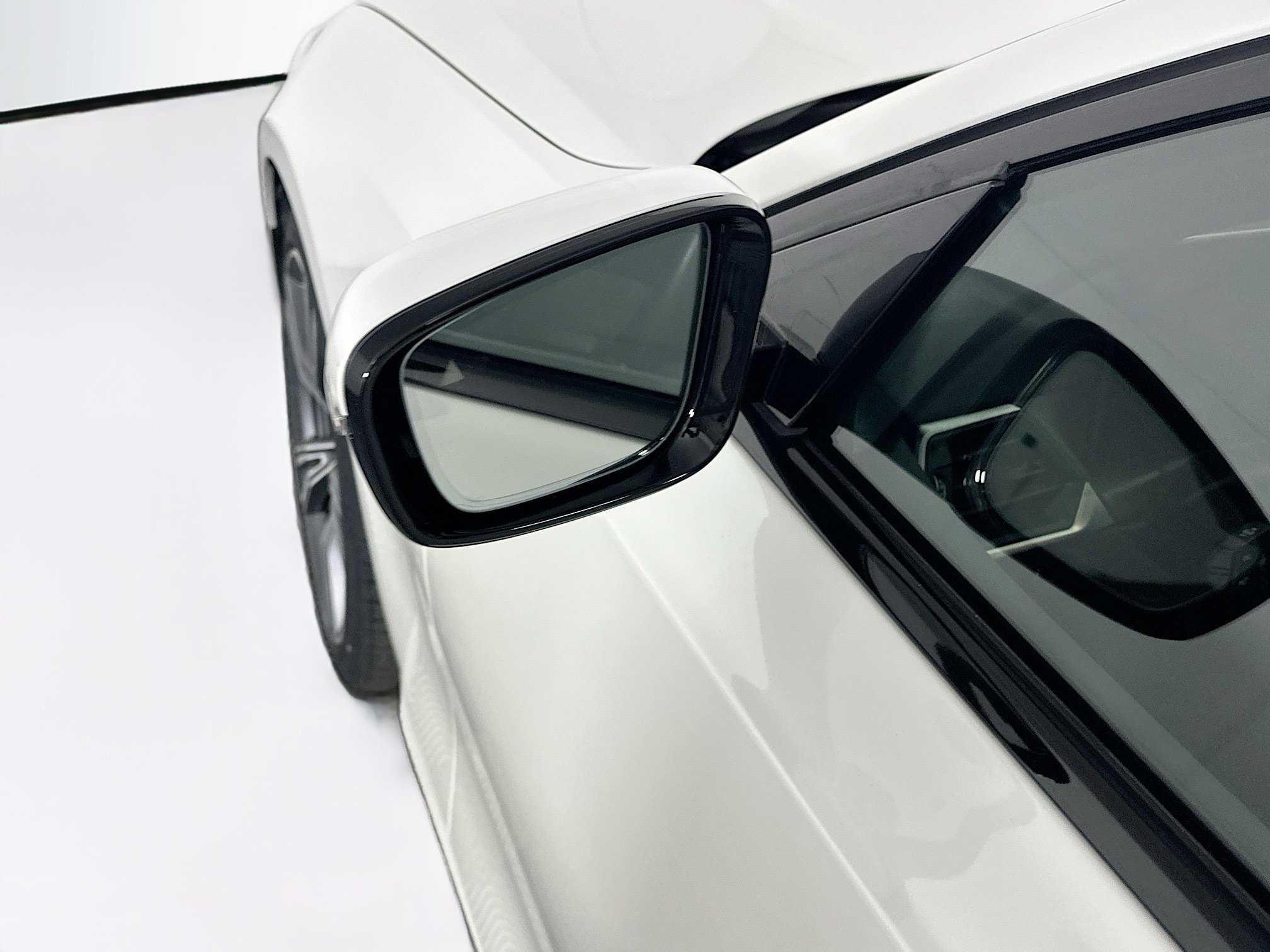 Used 2023 BMW 330e w/ Parking Assistance Package image 16
