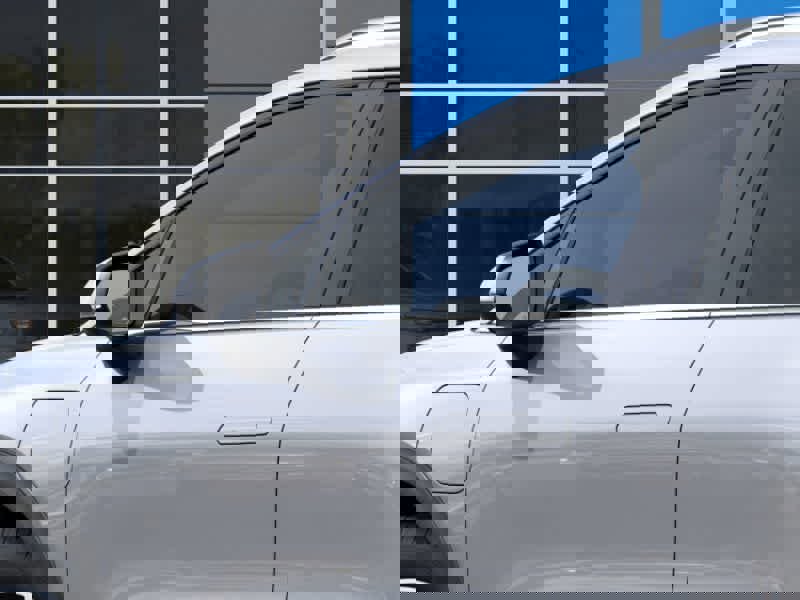 New 2026 Chevrolet Equinox EV LT image 12