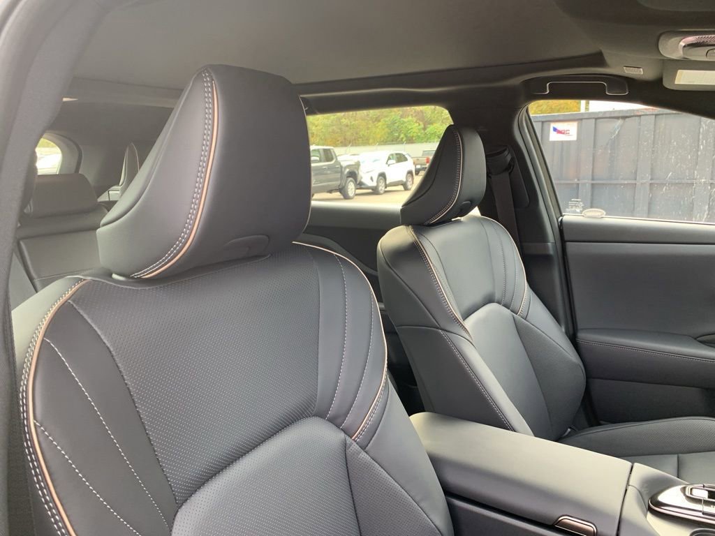 New 2025 Toyota Crown Signia image 18