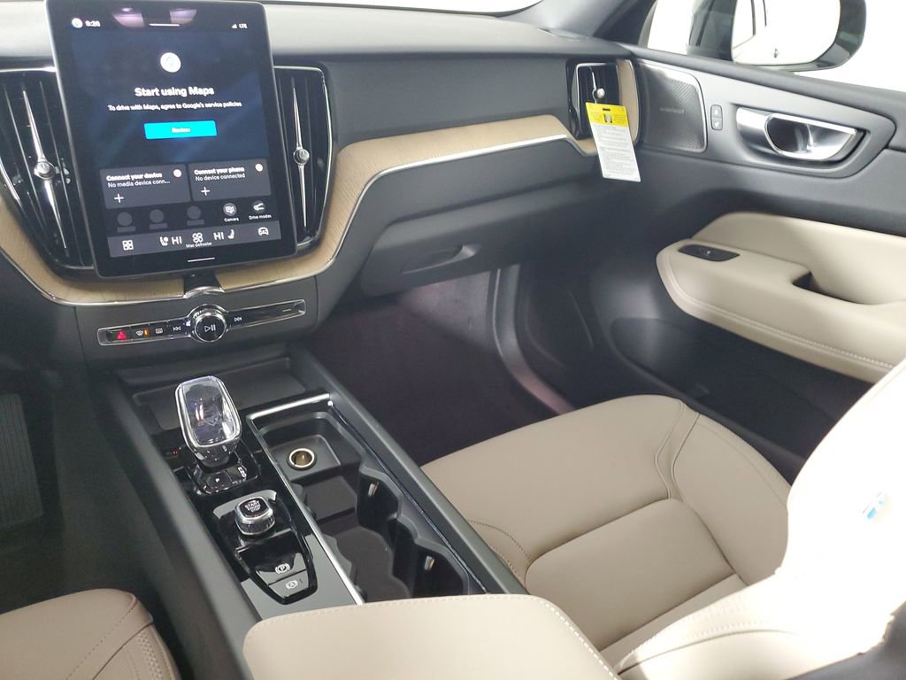 New 2026 Volvo XC60 B5 Plus w/ Climate Package image 18