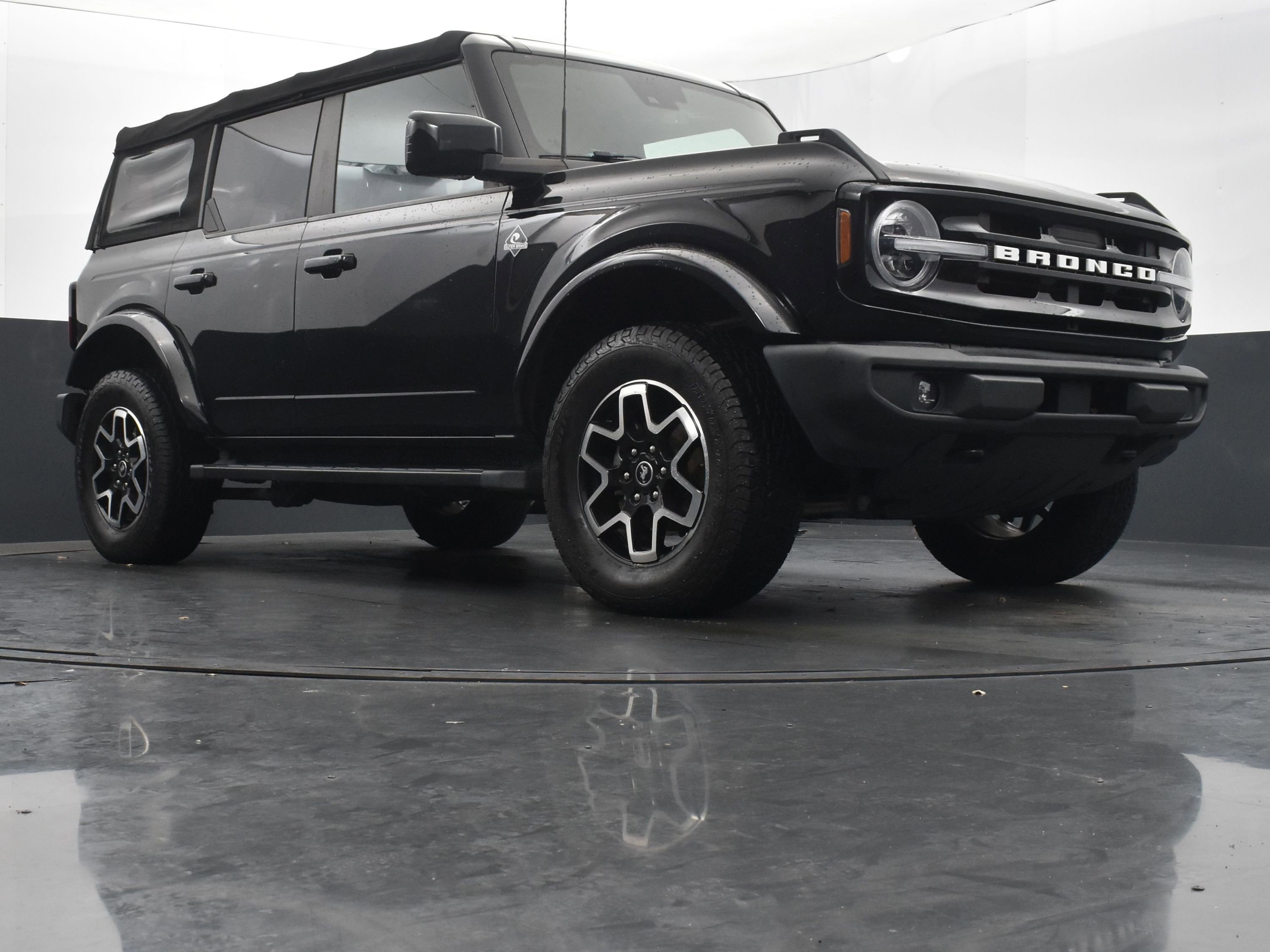 Used 2022 Ford Bronco Outer Banks image 40