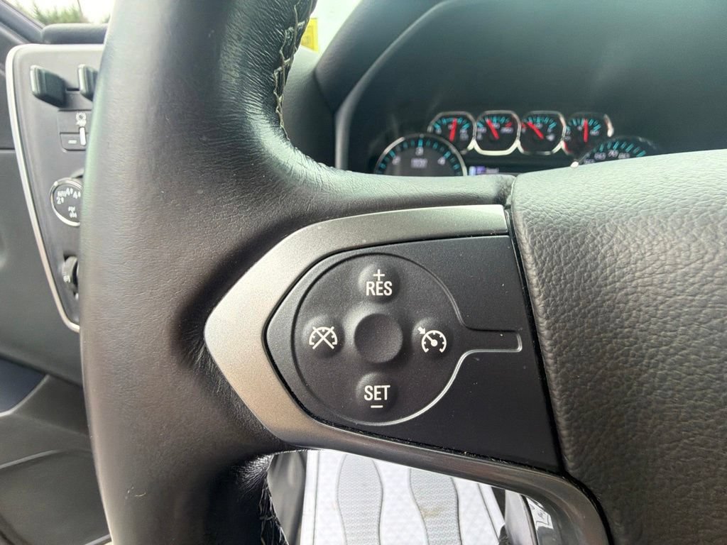 Used 2018 Chevrolet Silverado 1500 LT w/ All Star Edition AWD/4WD image 28