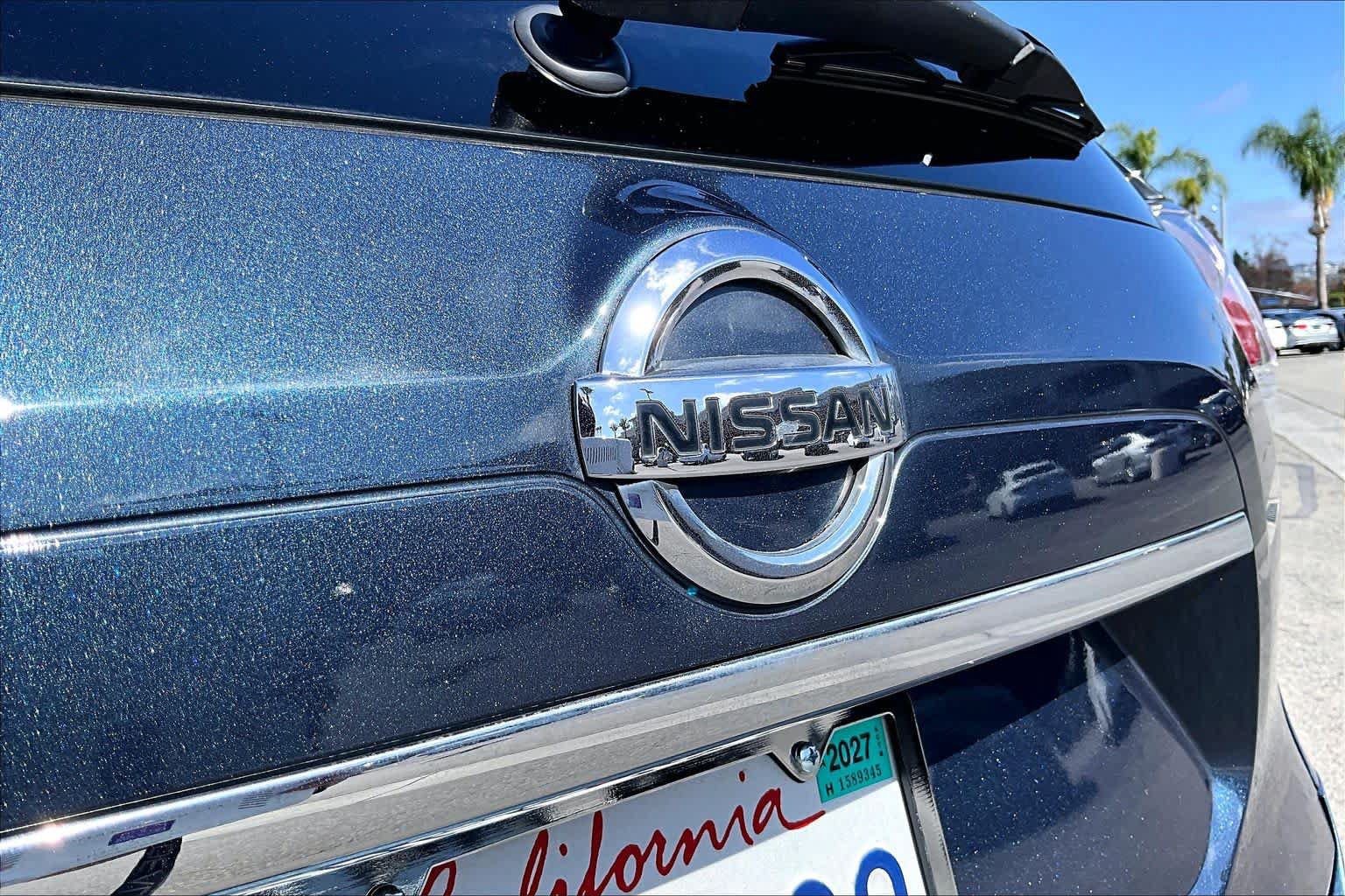 Used 2016 Nissan Rogue SV FWD image 28
