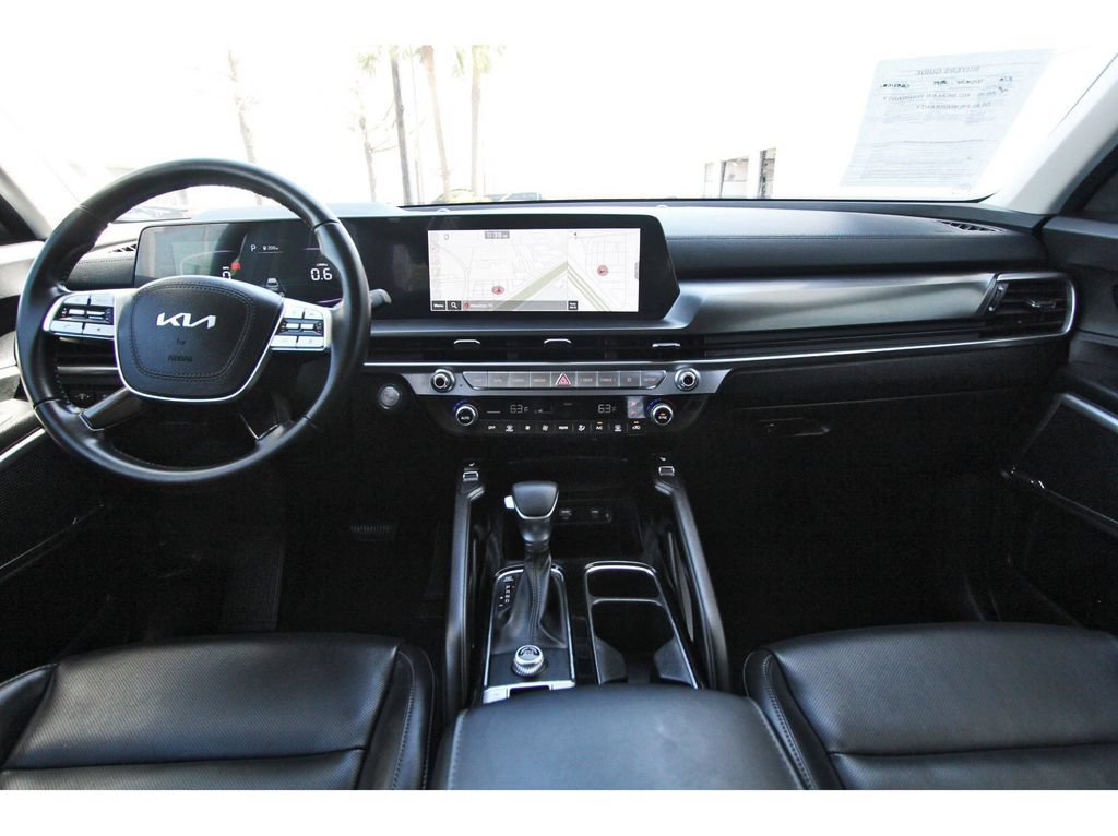 Used 2025 Kia Telluride S FWD image 9