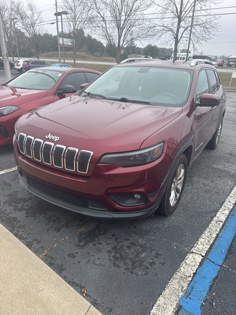 Used 2019 Jeep Cherokee Latitude w/ Popular Appearance Group image 2