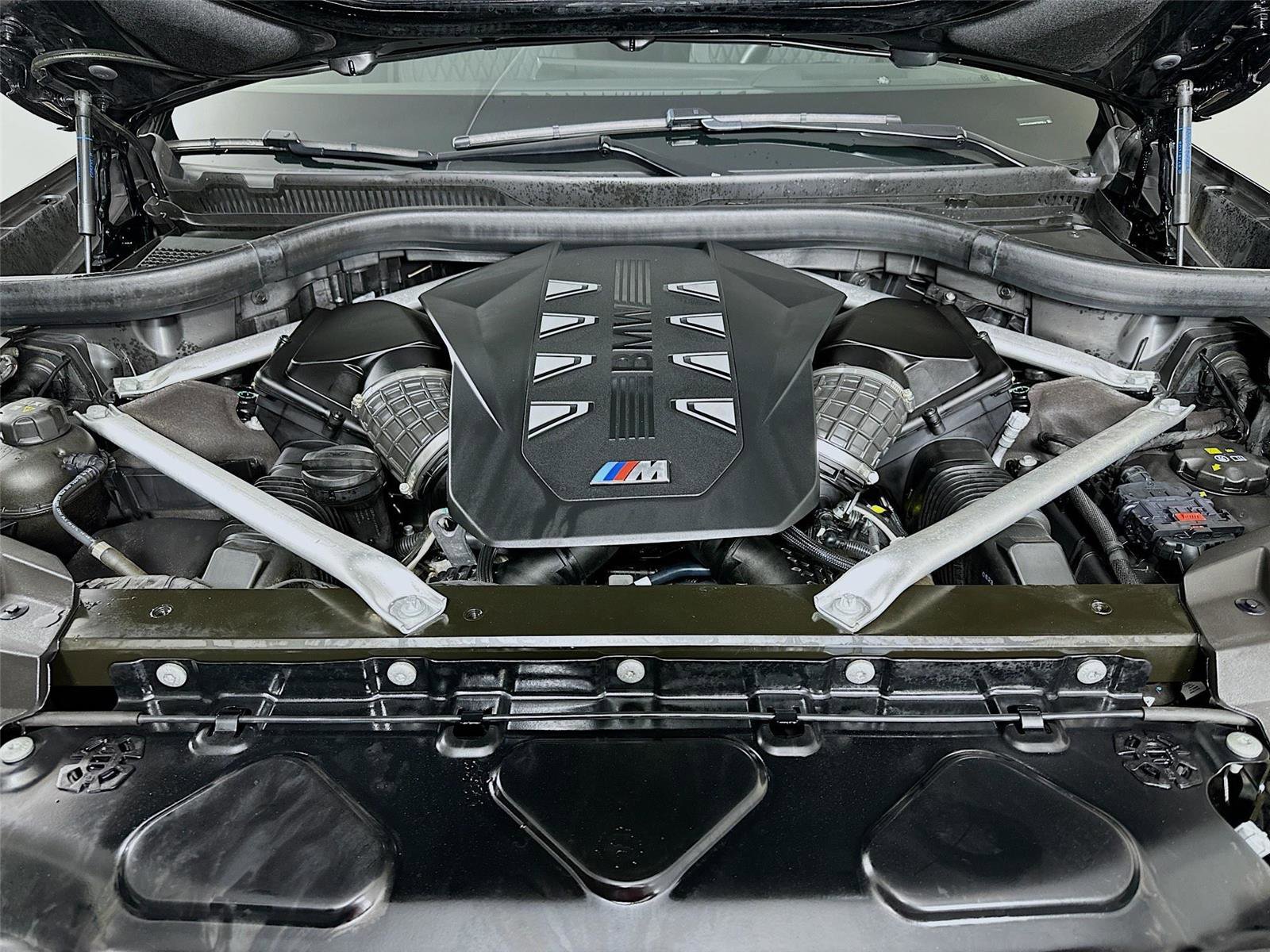 Certified 2024 BMW X7 M60i w/ Executive Package image 33