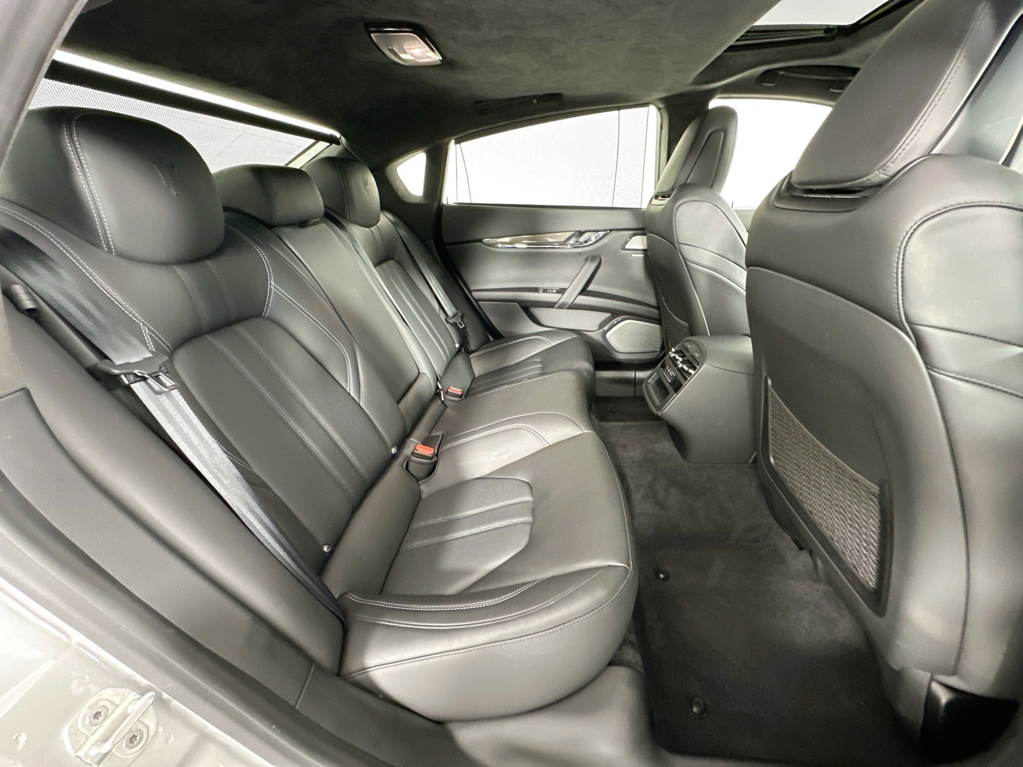 Used 2017 Maserati Quattroporte GTS GranSport RWD image 25