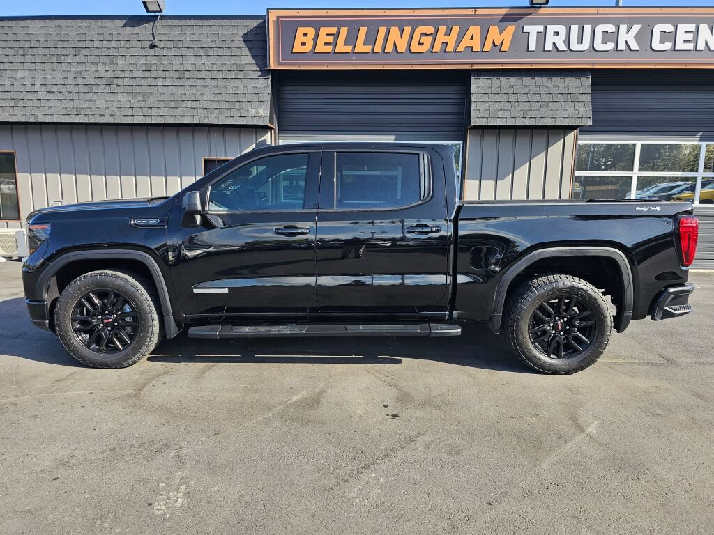 Used 2022 GMC Sierra 1500 Elevation w/ LPO, Elevation Black Package AWD/4WD image 2