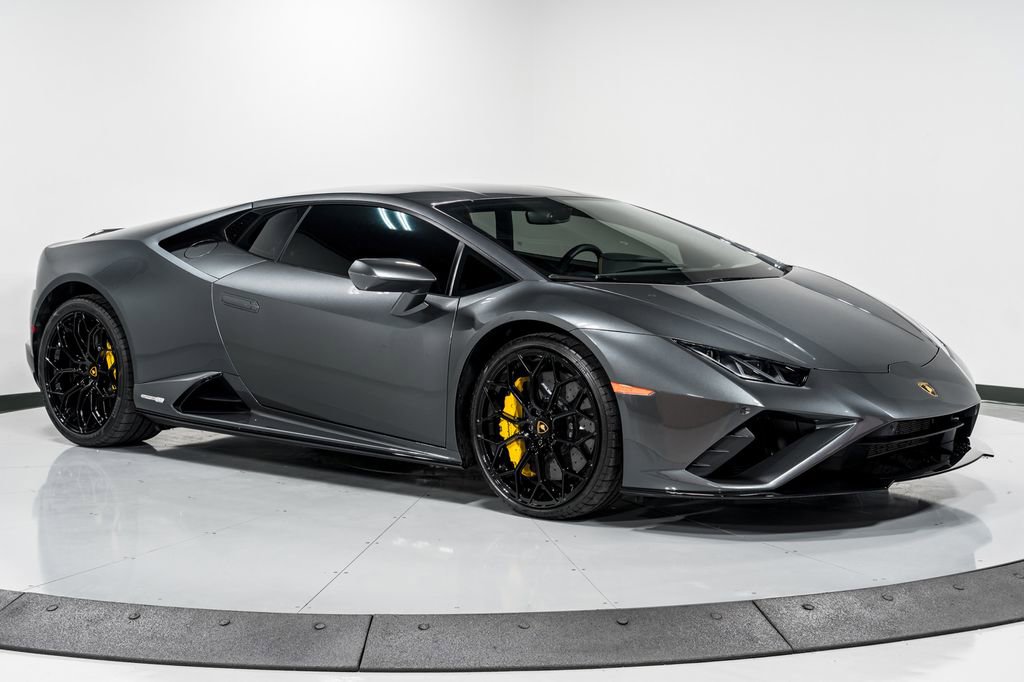 Used 2023 Lamborghini Huracan EVO image 40