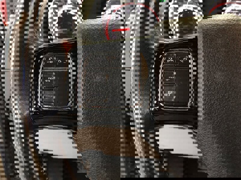 Used 2020 Dodge Grand Caravan SXT image 10