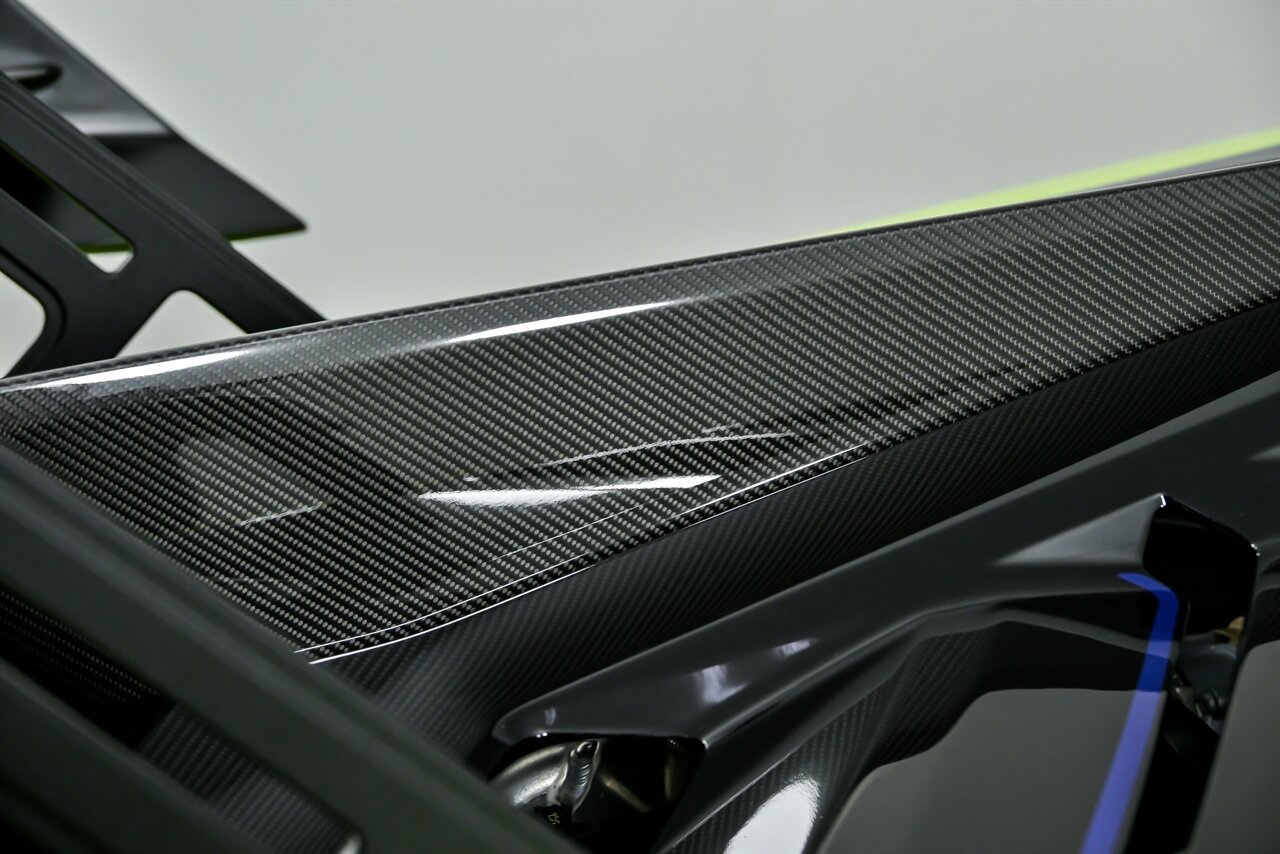 Used 2022 Lamborghini Huracan STO RWD image 16