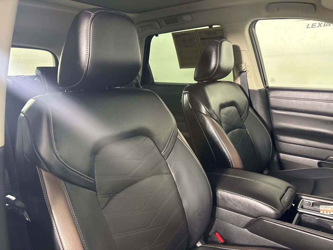 Used 2024 Nissan Pathfinder Platinum w/ Cargo Package image 32