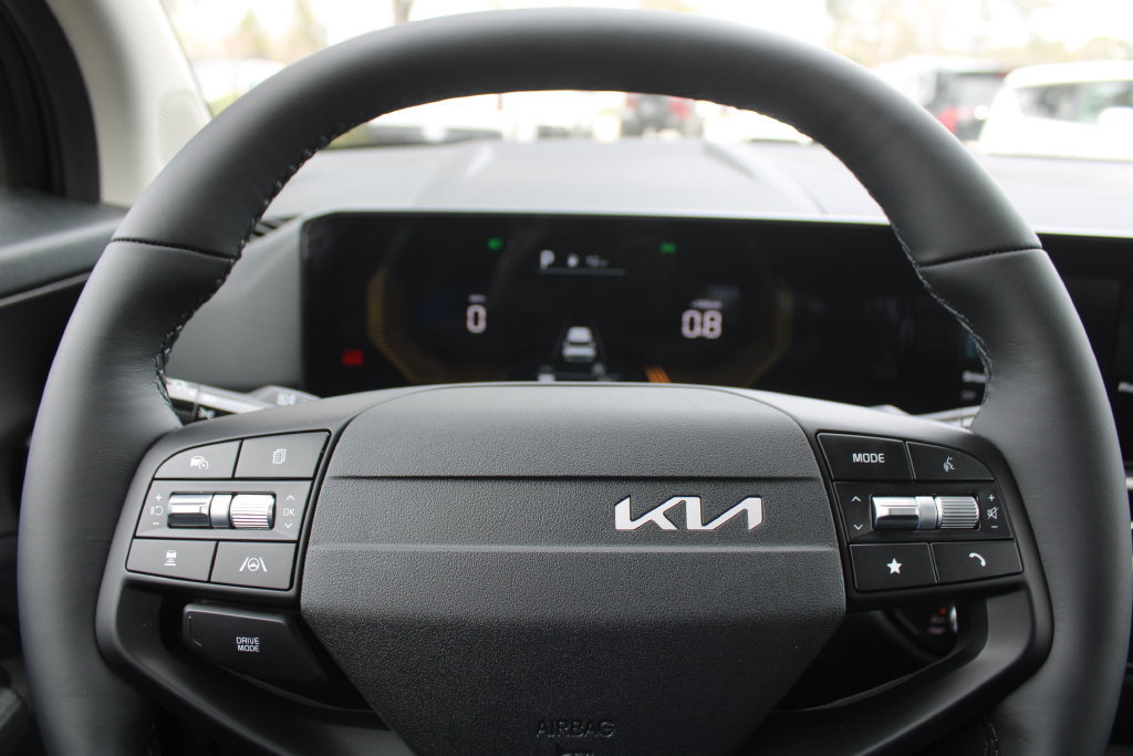New 2027 Kia Sportage LX FWD image 24