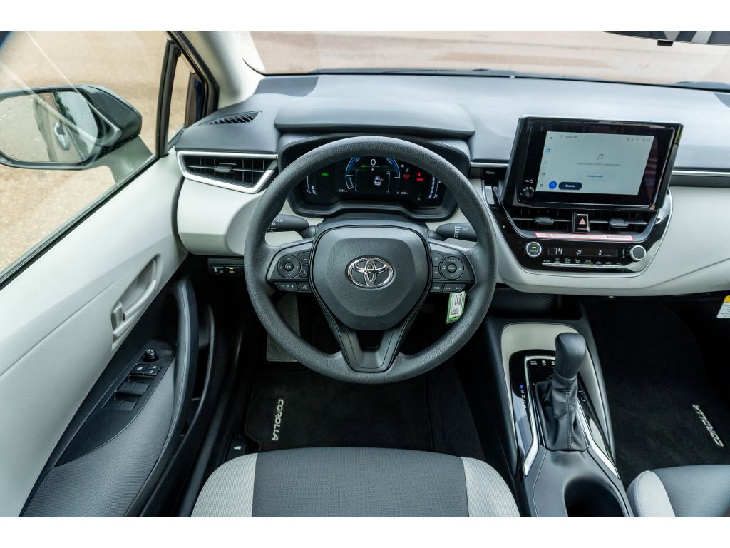 Used 2026 Toyota Corolla LE image 21