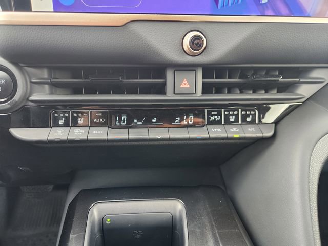 Used 2024 Toyota Crown Platinum image 17