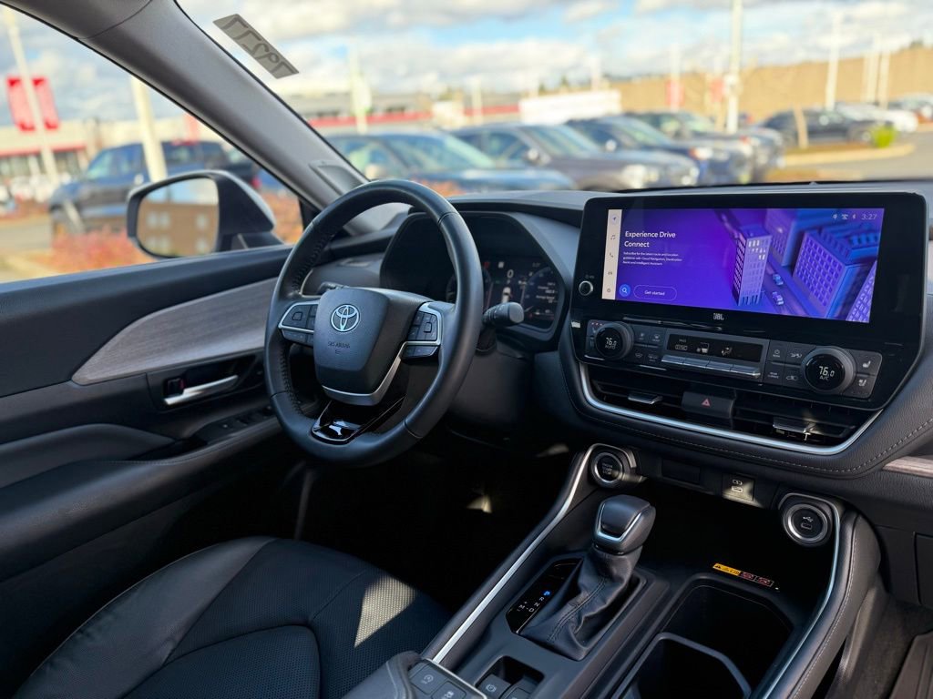 Used 2024 Toyota Grand Highlander Limited image 21