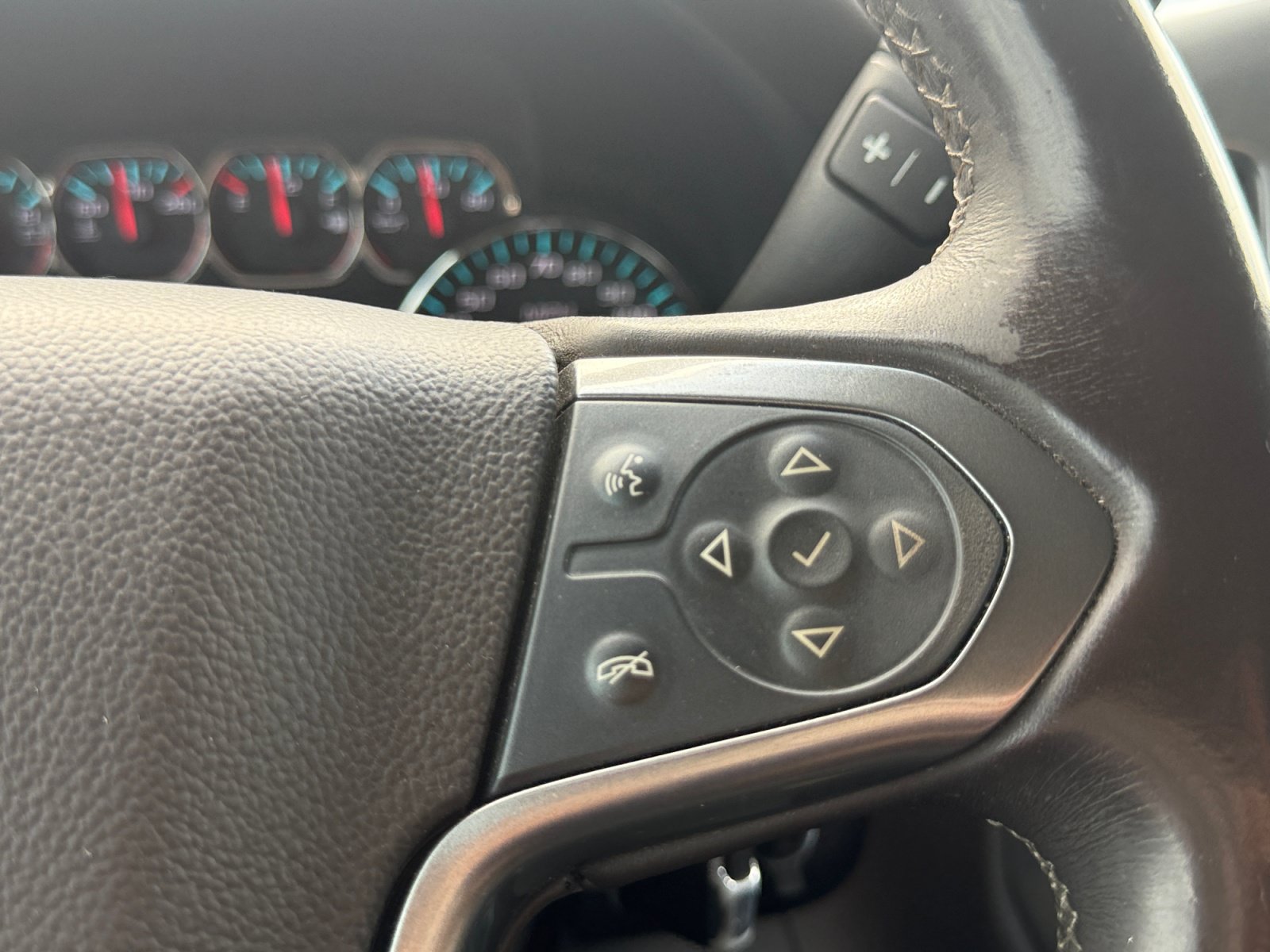 Used 2017 Chevrolet Silverado 1500 LT w/ Texas Edition RWD image 18