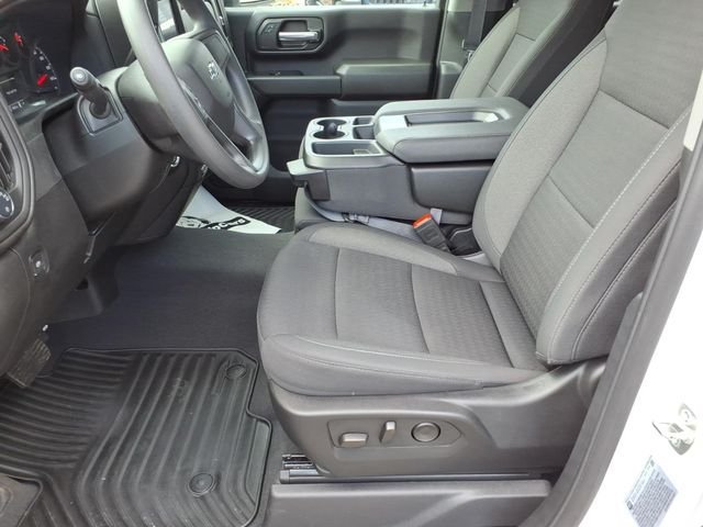 Used 2025 Chevrolet Silverado 2500 Custom w/ Custom Value Package AWD/4WD image 15