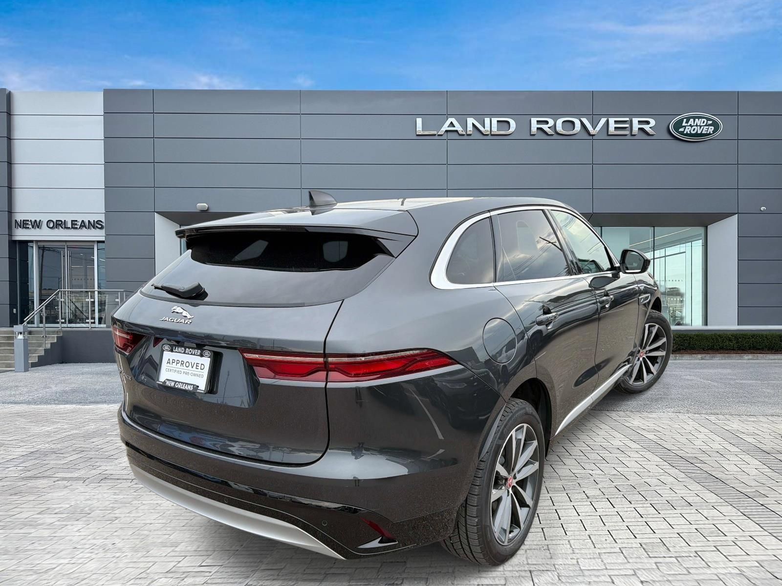 Used 2023 Jaguar F-PACE S AWD/4WD image 6