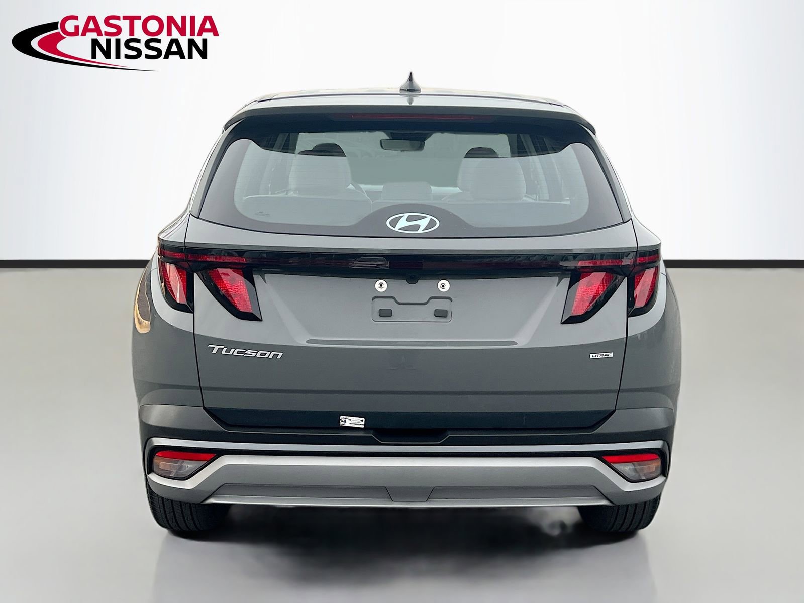 Used 2025 Hyundai Tucson SE image 7