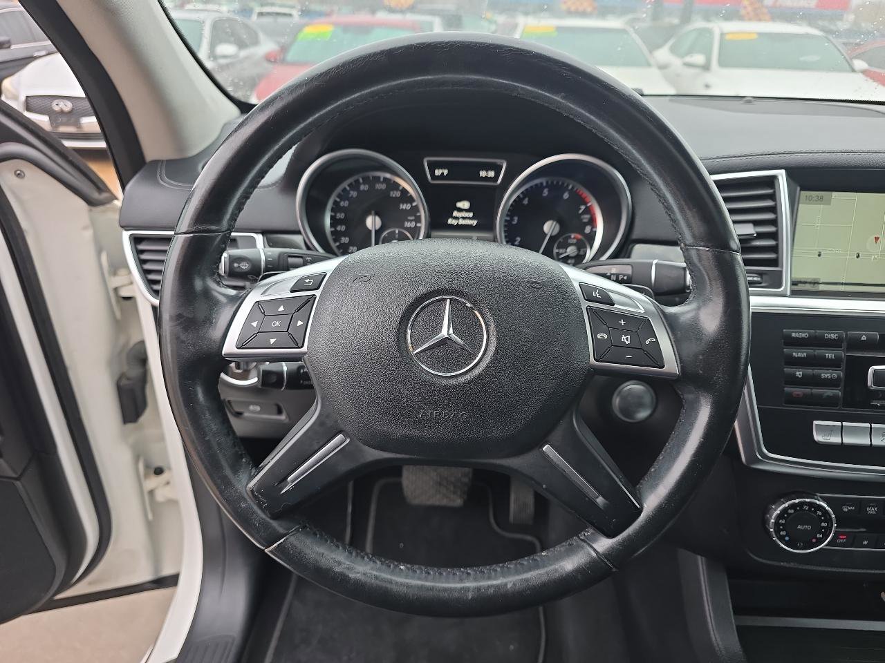 Used 2015 Mercedes-Benz GL 450 4MATIC image 14