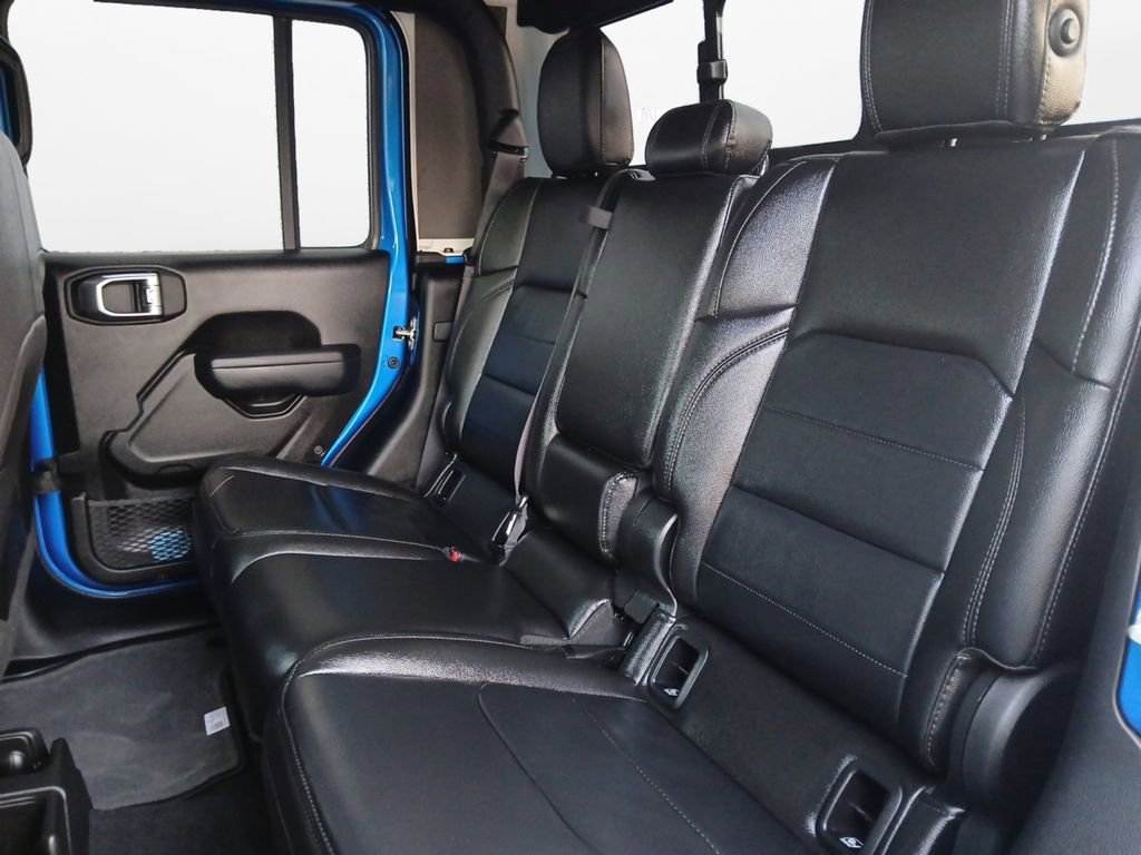 Used 2023 Jeep Gladiator Sport AWD/4WD image 22