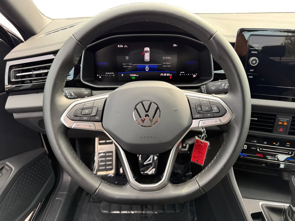 Used 2025 Volkswagen Jetta Sport FWD image 12