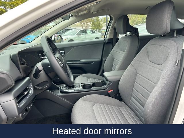 Used 2025 Kia K4 EX image 15