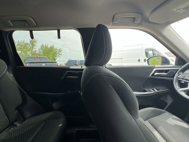 Used 2022 Mitsubishi Outlander ES AWD/4WD image 16
