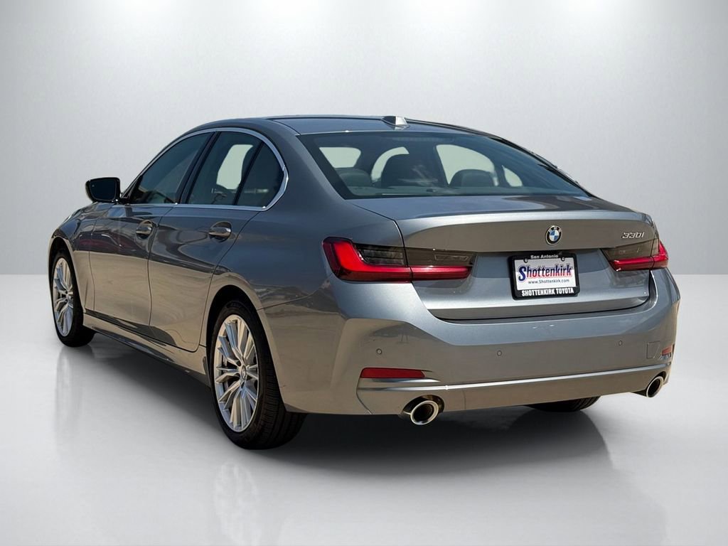 Used 2024 BMW 330i Sedan image 7