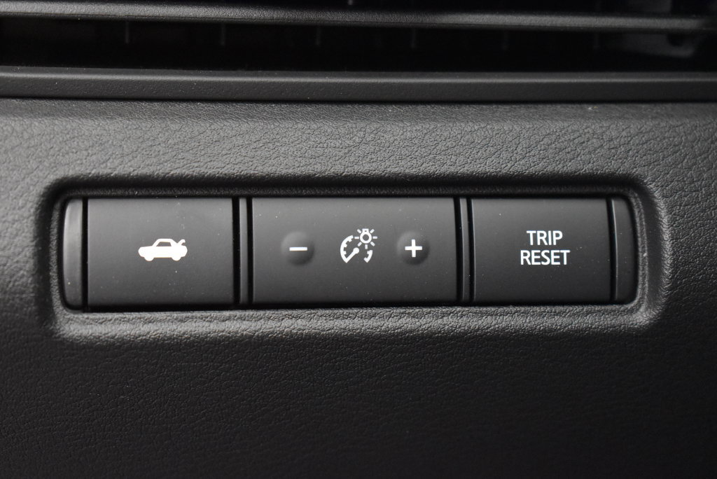 Used 2025 Nissan Altima 2.5 SR FWD image 17