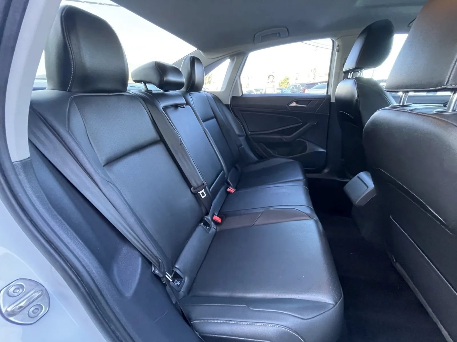 Used 2019 Volkswagen Jetta SE FWD image 14
