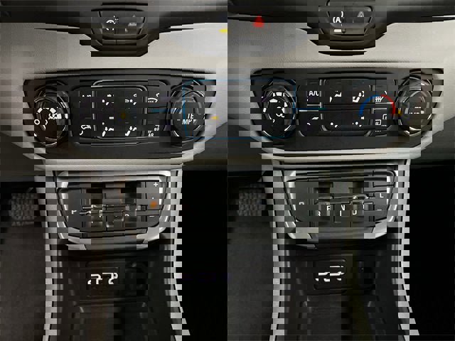 Certified 2024 GMC Terrain SLE image 17