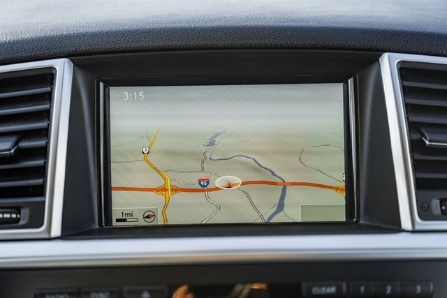 Used 2015 Mercedes-Benz ML 350 4MATIC image 22