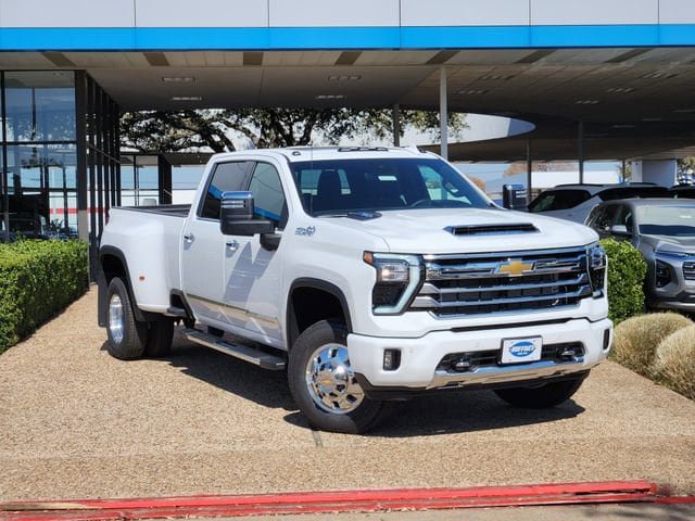 New 2026 Chevrolet Silverado 3500 High Country w/ High Country Premium Package image 2