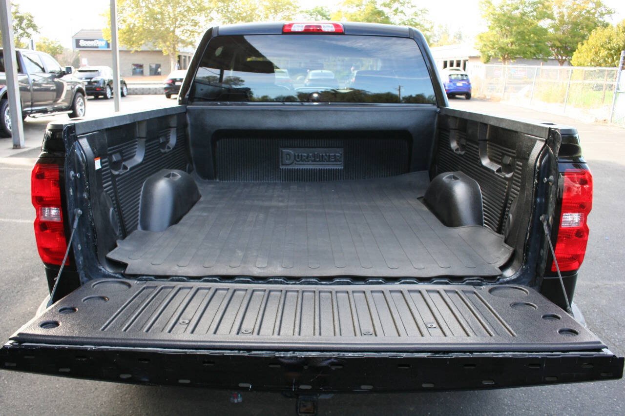 Used 2017 Chevrolet Silverado 1500 LT w/ LT Eassist Package AWD/4WD image 22