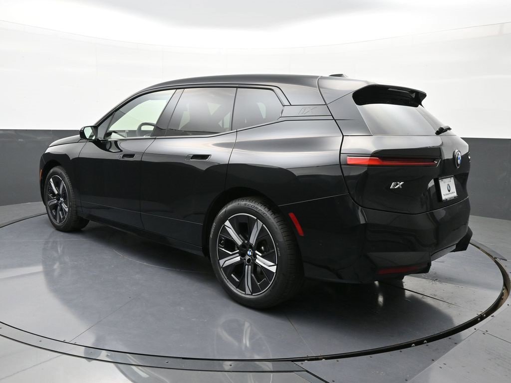 New 2026 BMW iX xDrive45 image 5