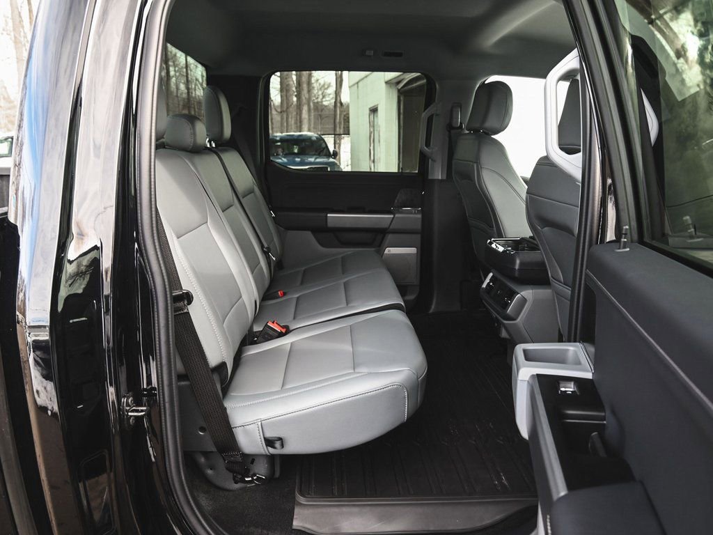 Used 2025 Ford F150 Lightning Flash image 28