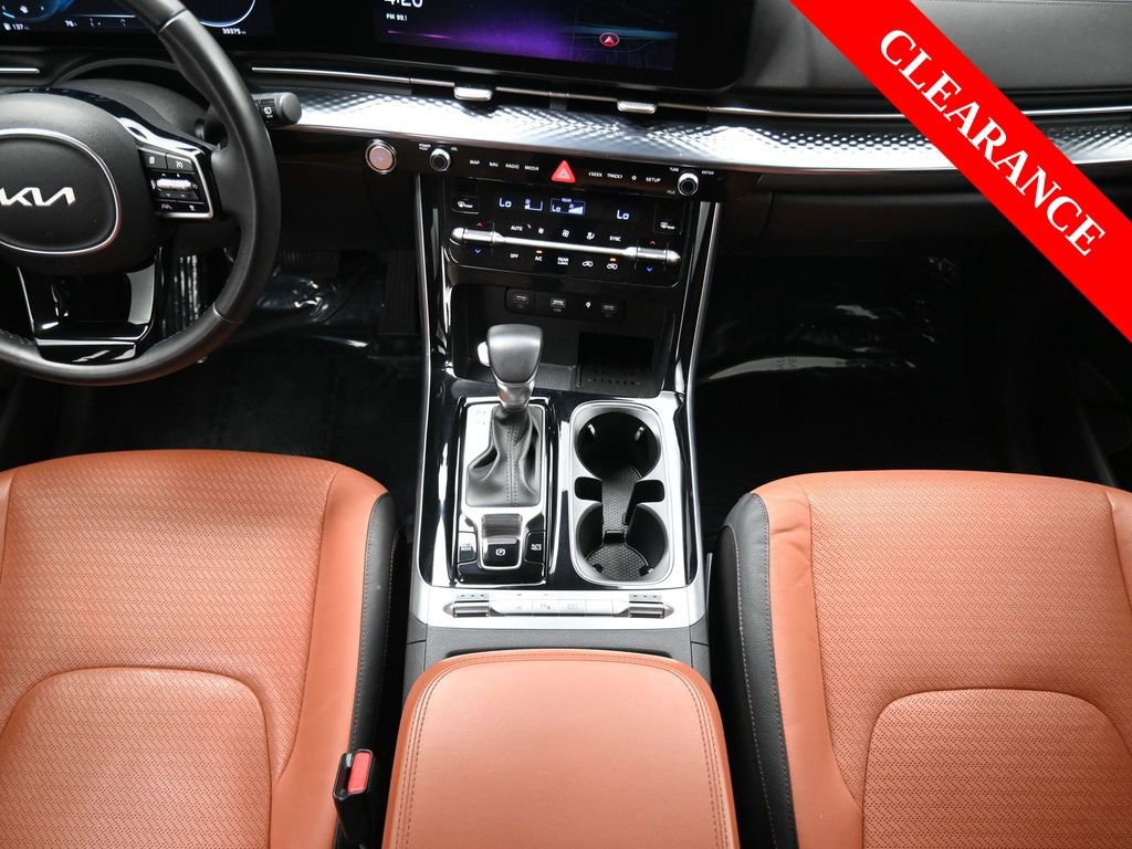 Used 2023 Kia Carnival SX Prestige image 34