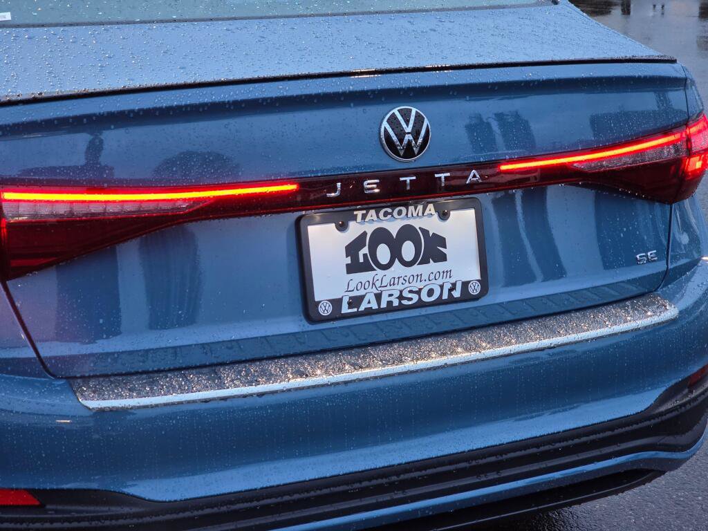 New 2026 Volkswagen Jetta SE image 13