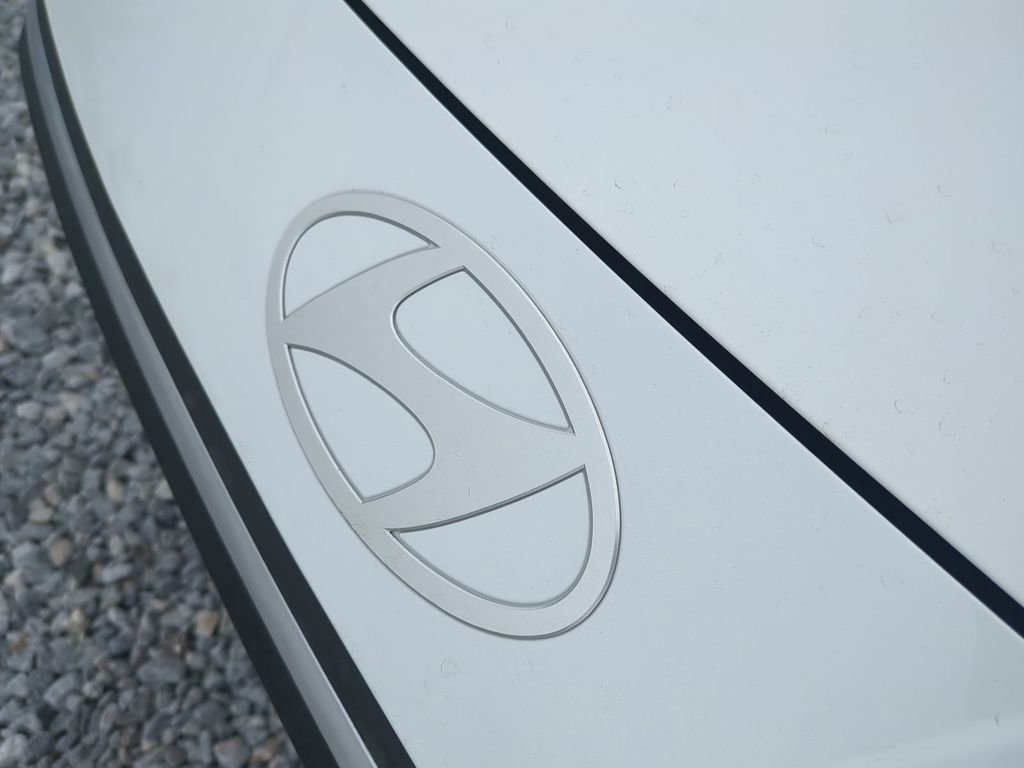 New 2026 Hyundai Elantra Sport image 13