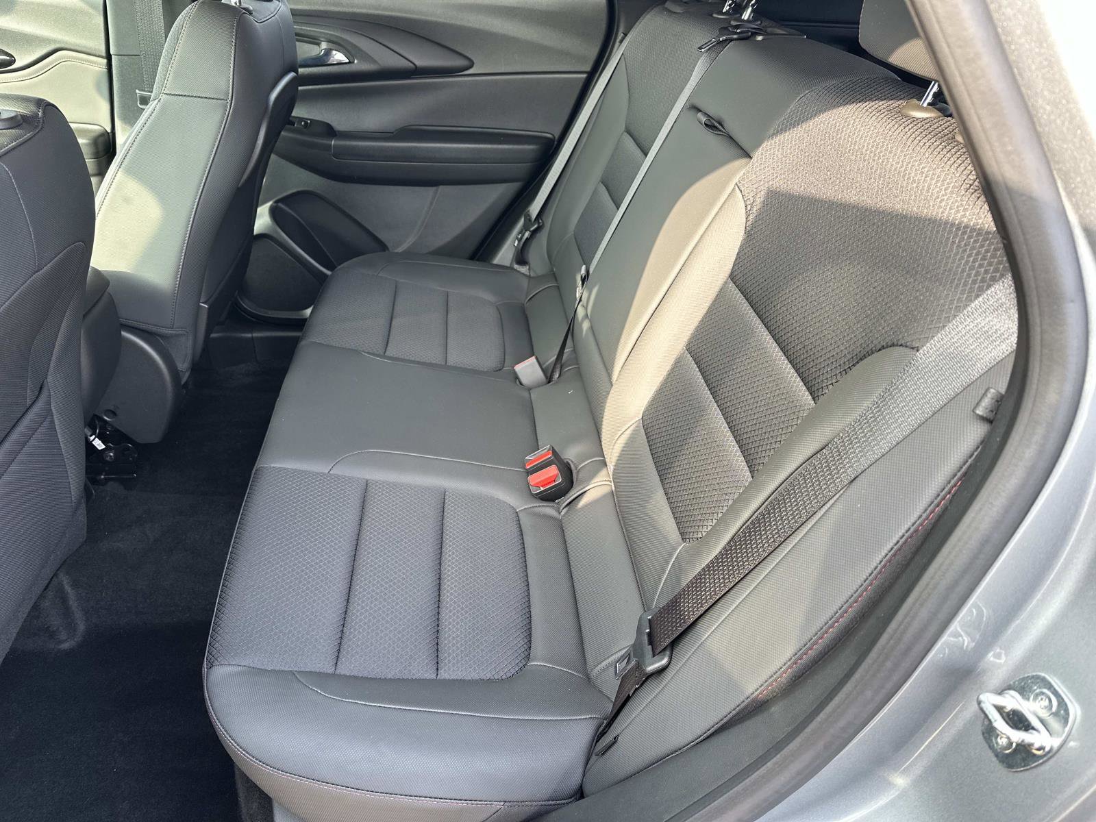 Certified 2023 Chevrolet TrailBlazer RS w/ Convenience Package image 11