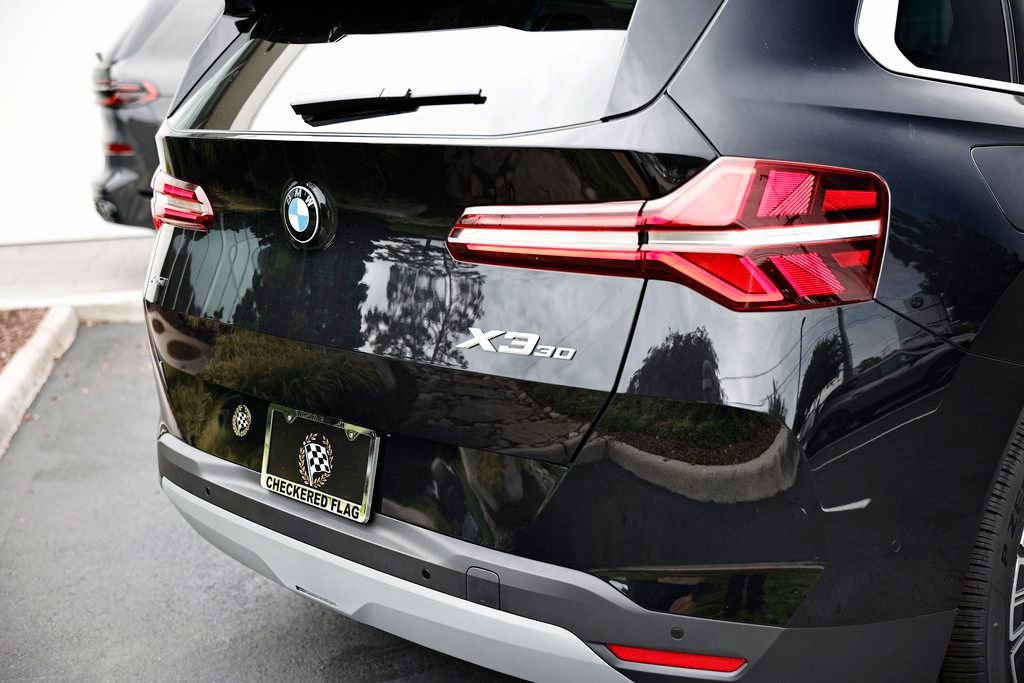 Used 2025 BMW X3 xDrive30i w/ Premium Package image 9